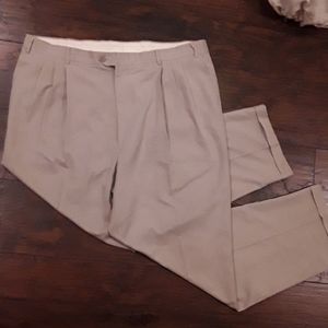 FLASH SALE Bill Blass Tan Dress Pants. Excellent